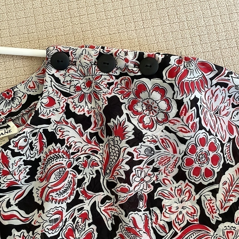 Floral blouse Size 1X - Picture 4 of 4